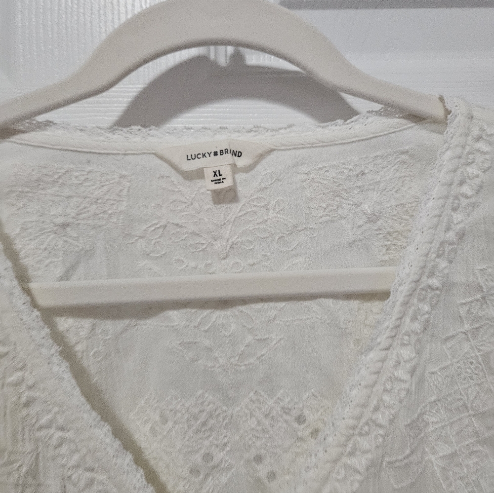 Lucky Brand White Embroidered Gauze V-Neck Top - Picture 3 of 6